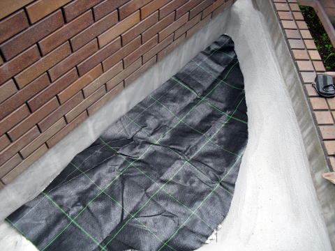 黒土　防草シート　鉢底石　菜園