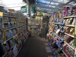 店舗　小袋用土売り場