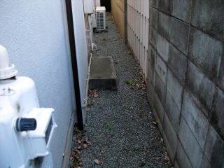 門扉　狭い