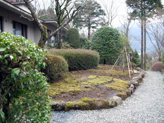 箱根　別荘　造園　改修　苔　築山