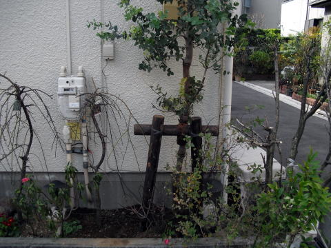 アーチ取り換え　鳥居支柱